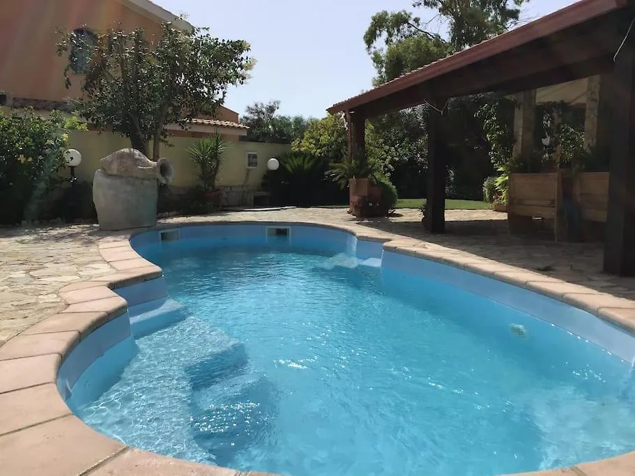 Apartment, Beach 3 Minutes Walk, Spiaggia 3 Minuti A Piedi Su Forti Apartment