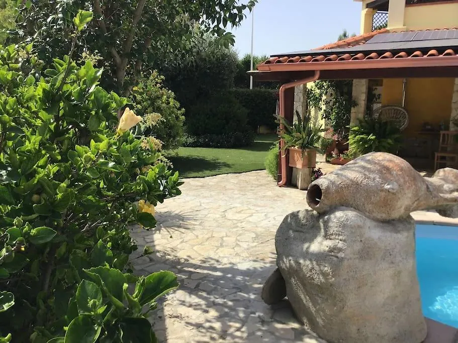Apartment, Beach 3 Minutes Walk, Spiaggia 3 Minuti A Piedi Su Forti 0*,  Italy